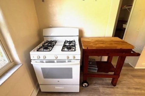 Купить виллу или дом в Эджуотер, Флорида 6 комнат, 94.2м2, № 1559298 - фото 19