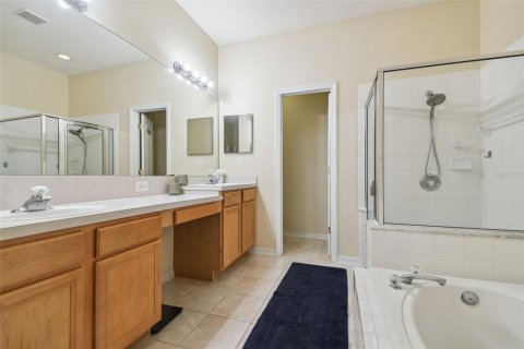 House in Wesley Chapel, Florida 3 bedrooms, 144.09 sq.m. № 1865921 - photo 7