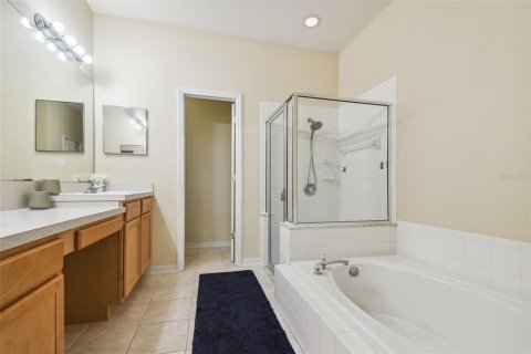 House in Wesley Chapel, Florida 3 bedrooms, 144.09 sq.m. № 1865921 - photo 6