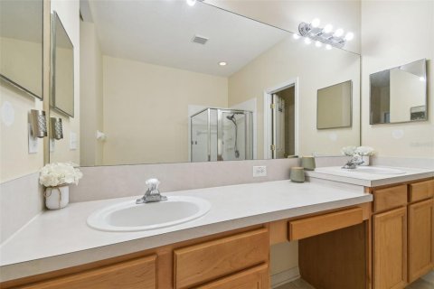 House in Wesley Chapel, Florida 3 bedrooms, 144.09 sq.m. № 1865921 - photo 8