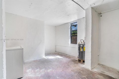 Villa ou maison à vendre à Miami, Floride: 5 chambres, 136.75 m2 № 2180624 - photo 15