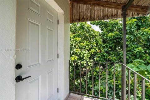 Villa ou maison à vendre à Miami, Floride: 5 chambres, 136.75 m2 № 2180624 - photo 23