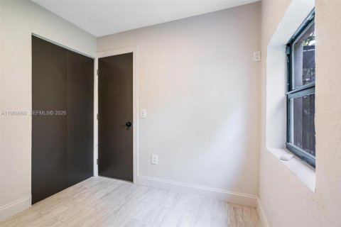 Villa ou maison à vendre à Miami, Floride: 5 chambres, 136.75 m2 № 2180624 - photo 30
