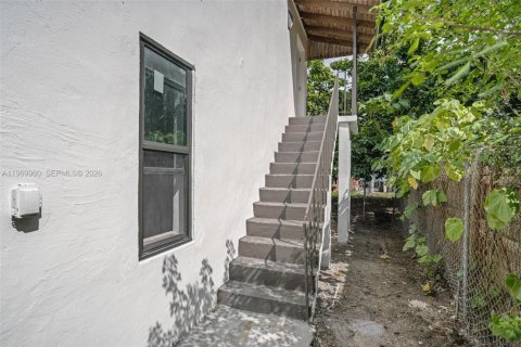 Villa ou maison à vendre à Miami, Floride: 5 chambres, 136.75 m2 № 2180624 - photo 12
