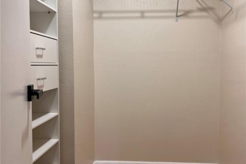 Condo in Tampa, Florida, 2 bedrooms  № 2220267 - photo 16