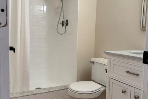Condo in Tampa, Florida, 2 bedrooms  № 2220267 - photo 13
