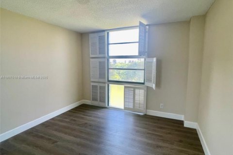 Appartement à louer à Aventura, Floride: 2 chambres, 92.34 m2 № 1869894 - photo 19