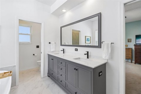 Купить виллу или дом в Киссимми, Флорида 11 комнат, 251.49м2, № 2157264 - фото 19