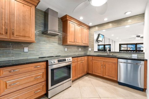 Купить кондоминиум в Стьюарт, Флорида 5 комнат, 137.96м2, № 2085812 - фото 7