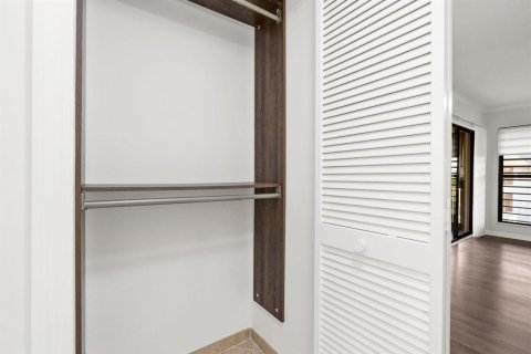 Купить кондоминиум в Стьюарт, Флорида 5 комнат, 137.96м2, № 2085812 - фото 25