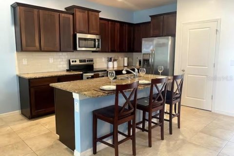 Touwnhouse à louer à Sarasota, Floride: 3 chambres, 167.22 m2 № 2106315 - photo 4