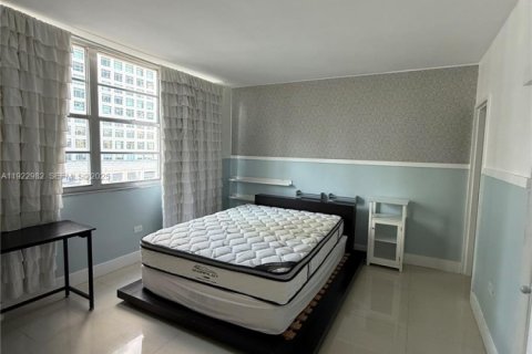 Copropriété à louer à Miami, Floride: 4 chambres, 183.95 m2 № 1976762 - photo 8