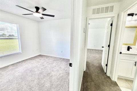 Villa ou maison à vendre à Dundee, Floride: 4 chambres, 208.29 m2 № 2388172 - photo 13