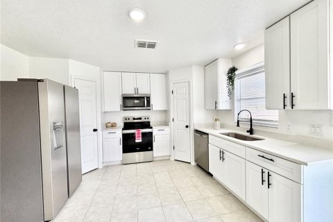 Villa ou maison à vendre à Dundee, Floride: 4 chambres, 208.29 m2 № 2388172 - photo 4