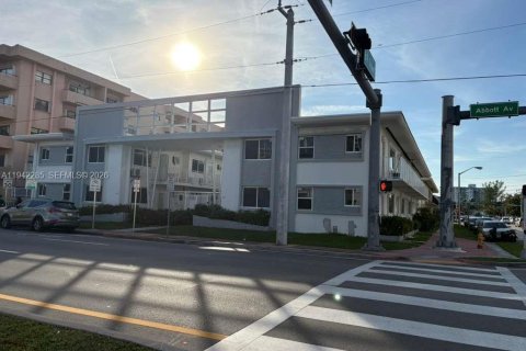 Appartement à louer à Miami Beach, Floride: 1 chambre, 57.6 m2 № 1999927 - photo 2