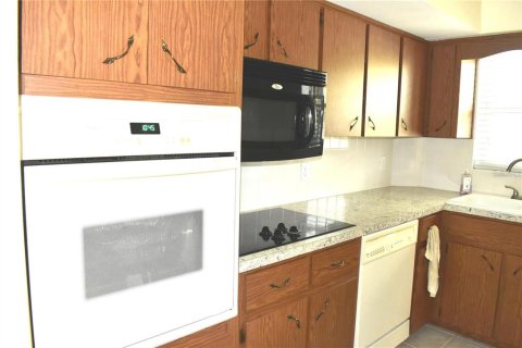 Condominio en alquiler en Clearwater, Florida, 2 dormitorios, 127.28 m2 № 1910098 - foto 3