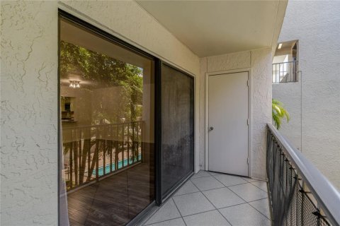 Condo in Saint Petersburg, Florida, 2 bedrooms  № 1635892 - photo 25