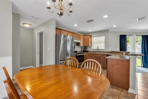 Touwnhouse à vendre à Lakeland, Floride: 3 chambres, 148.83 m2 № 2239620 - photo 6