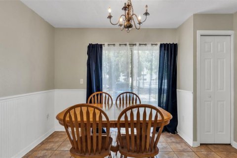 Touwnhouse à vendre à Lakeland, Floride: 3 chambres, 148.83 m2 № 2239620 - photo 5
