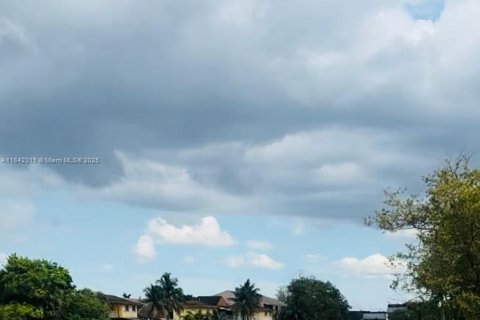 Copropriété à louer à Miami, Floride: 2 chambres, 83.24 m2 № 1848816 - photo 13