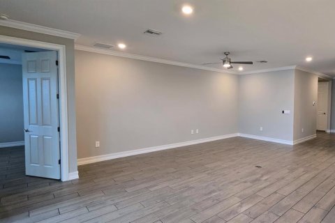 Villa ou maison à louer à Nokomis, Floride: 4 chambres, 187.94 m2 № 2151026 - photo 21