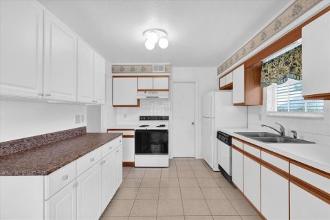 Купить кондоминиум в Орландо, Флорида 6 комнат, 103.31м2, № 1567509 - фото 6
