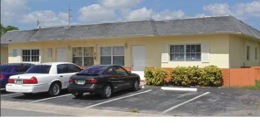 Квартира в Лодердейл-Лейкс, Флорида 2 спальни № 2034358