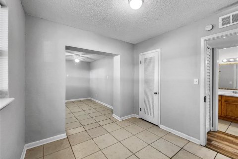 Villa ou maison à louer à Saint Petersburg, Floride: 4 chambres, 176.89 m2 № 2415288 - photo 7