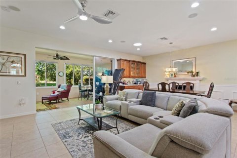 House in Polk City, Florida 2 bedrooms, 171.13 sq.m. № 1108820 - photo 24