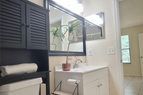Villa ou maison à louer à Bradenton, Floride: 2 chambres, 121.05 m2 № 2167443 - photo 22