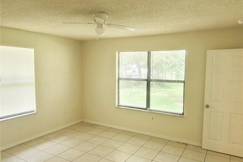 Villa ou maison à louer à Bradenton, Floride: 2 chambres, 121.05 m2 № 2167443 - photo 18