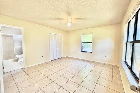 Villa ou maison à louer à Bradenton, Floride: 2 chambres, 121.05 m2 № 2167443 - photo 19