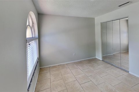 House in Brandon, Florida 3 bedrooms, 109.25 sq.m. № 1795458 - photo 14