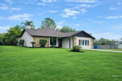 House in Wesley Chapel, Florida 3 bedrooms, 213.3 sq.m. № 2116454