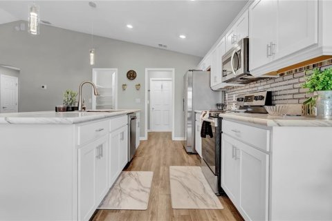 Casa en venta en Haines City, Florida, 3 dormitorios, 145.48 m2 № 1795914 - foto 19