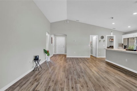 Casa en venta en Haines City, Florida, 3 dormitorios, 145.48 m2 № 1795914 - foto 12