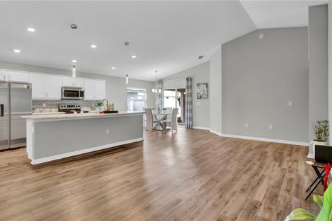 Casa en venta en Haines City, Florida, 3 dormitorios, 145.48 m2 № 1795914 - foto 11