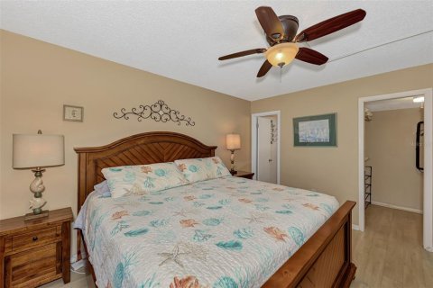 Condominio en alquiler en Sarasota, Florida, 2 dormitorios, 83.61 m2 № 645192 - foto 25