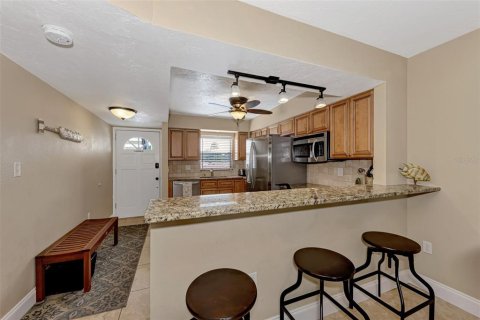 Condominio en alquiler en Sarasota, Florida, 2 dormitorios, 83.61 m2 № 645192 - foto 7