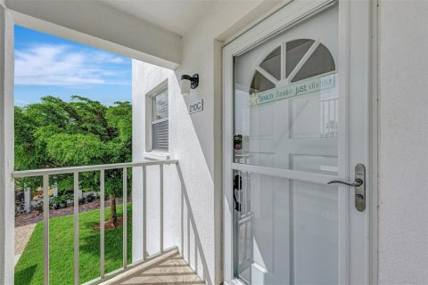 Condominio en alquiler en Sarasota, Florida, 2 dormitorios, 83.61 m2 № 645192 - foto 6