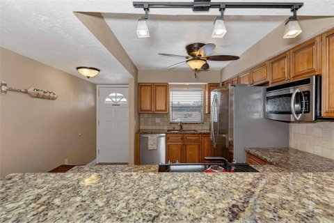 Condominio en alquiler en Sarasota, Florida, 2 dormitorios, 83.61 m2 № 645192 - foto 10