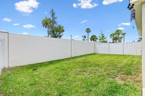 House in The Villages, Florida 3 bedrooms, 139.26 sq.m. № 1898964 - photo 25