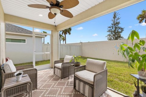 House in The Villages, Florida 3 bedrooms, 139.26 sq.m. № 1898964 - photo 2