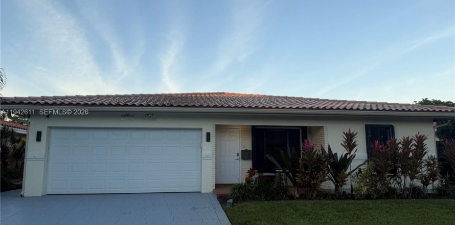 Villa ou maison à Fort Lauderdale, Floride 4 chambres, 201.04 m2 № 1999163