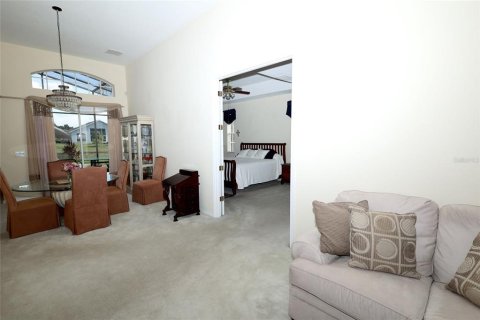 House in Davenport, Florida 4 bedrooms, 187.85 sq.m. № 380437 - photo 15