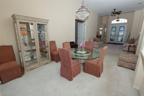 House in Davenport, Florida 4 bedrooms, 187.85 sq.m. № 380437 - photo 7