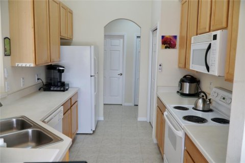 House in Davenport, Florida 4 bedrooms, 187.85 sq.m. № 380437 - photo 12