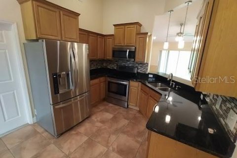 House in Clermont, Florida 3 bedrooms, 114.55 sq.m. № 1888494 - photo 3
