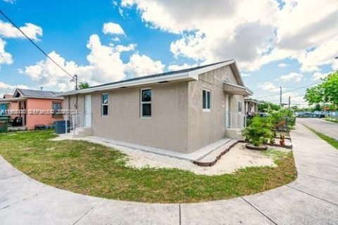 Villa ou maison à vendre à Homestead, Floride: 3 chambres, 104.05 m2 № 2089400 - photo 20
