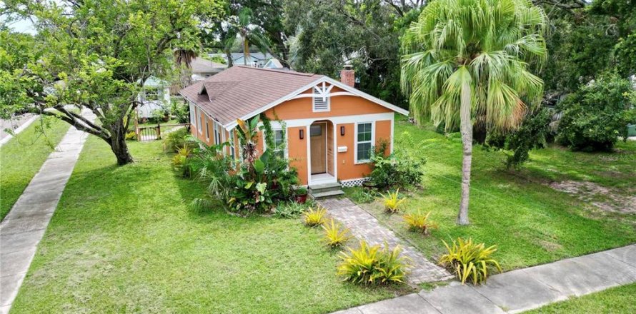 Casa en Saint Petersburg, Florida 2 dormitorios, 81.75 m2 № 1911821